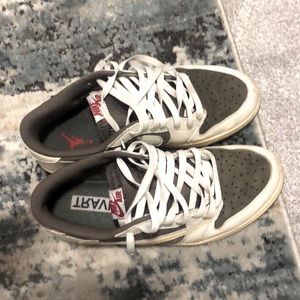 The best Travis Scott shoes and really good price